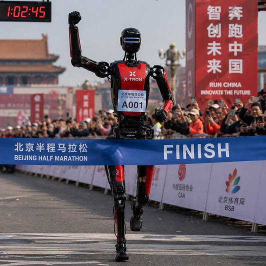 Tech News : Robot Beats Human Half-Marathon Record